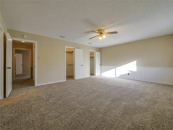 $2,000 | 2113 Fleur De Lis Court, Arlington, TX 76012