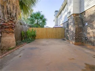 $2,000 | 2113 Fleur De Lis Court, Arlington, TX 76012