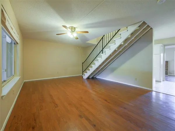 $2,000 | 2113 Fleur De Lis Court, Arlington, TX 76012