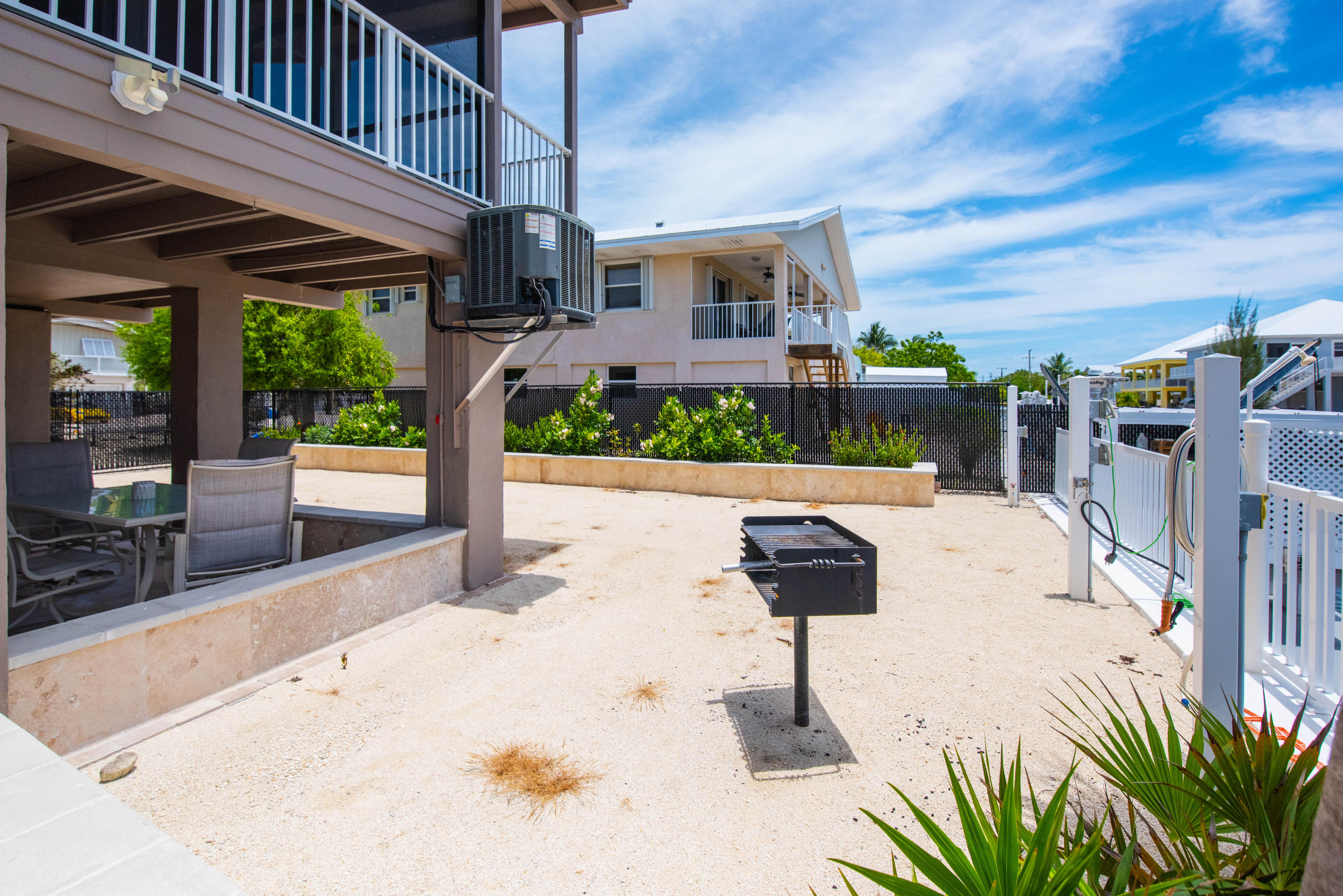 29630 Ranger Avenue Big Pine Key, FL 33043 - Photo 11 of 33 Built in BBQ