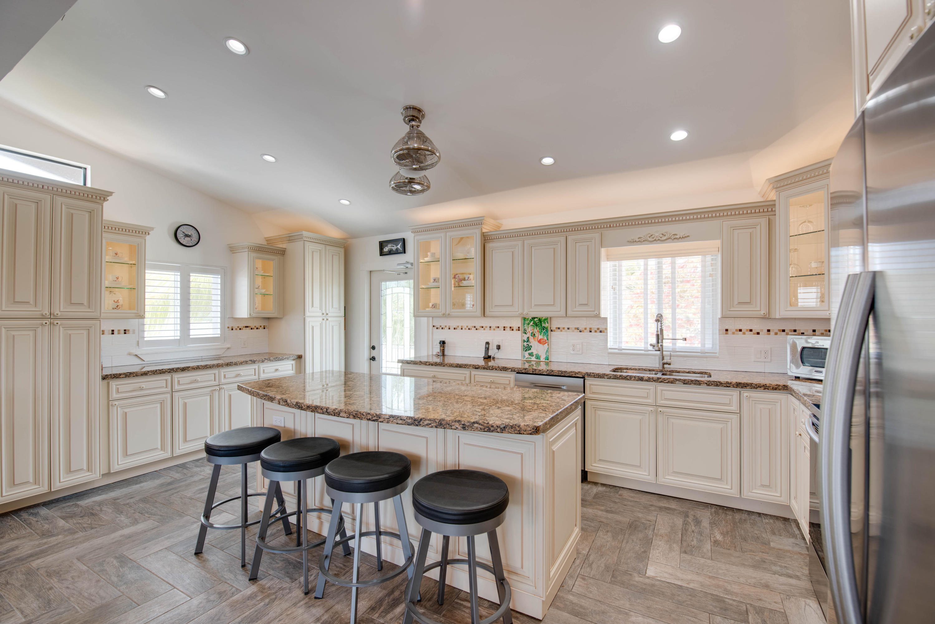 29630 Ranger Avenue Big Pine Key, FL 33043 - Photo 13 of 33 Kitchen