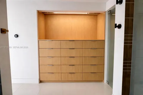 $850,000 | 2155 Washington Court, Unit 606, Miami Beach, FL 33139