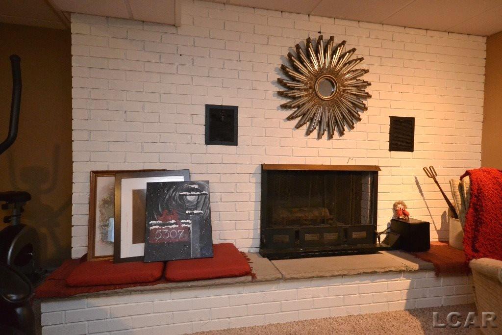 5307 South Custer Road Monroe, MI 48161 - Photo 29 of 43 50024507-28.JPG