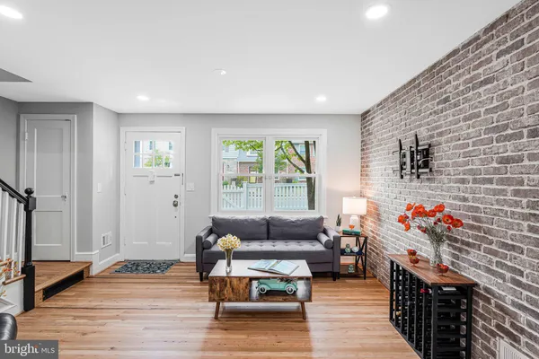 $674,900 | 4782 21st Road North, Arlington, VA 22207