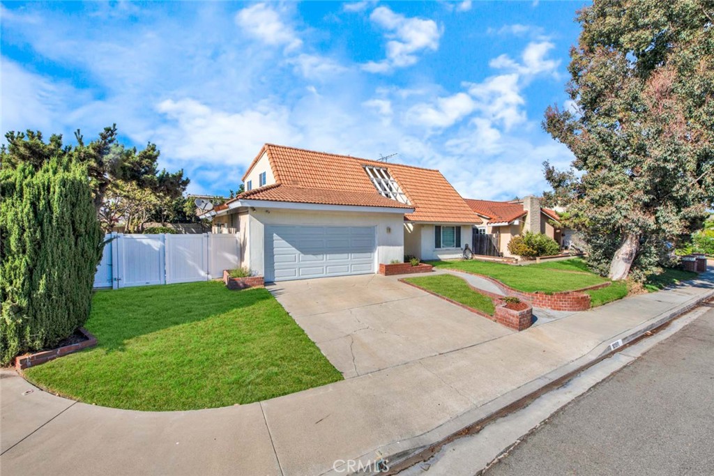 10191 Wembley Circle Westminster, CA 92683 - Photo 3 of 58