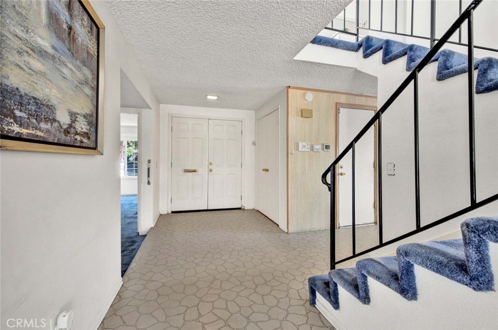 10191 Wembley Circle Westminster, CA 92683 - Photo 6 of 58