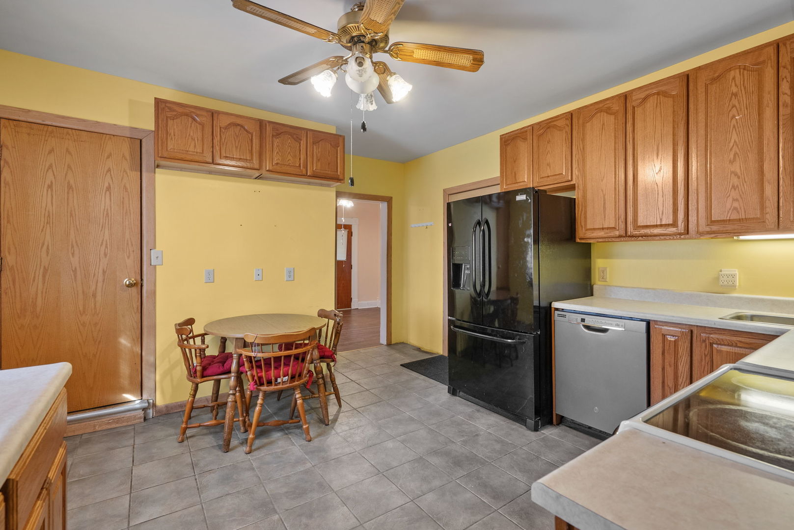 162 6th Avenue Moline, IL 61265 - Photo 12 of 20