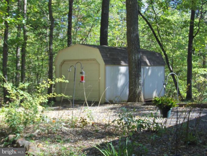 6311 Balls Mill Road Midland, VA 22728 - Photo 4 of 8 Garage 2
