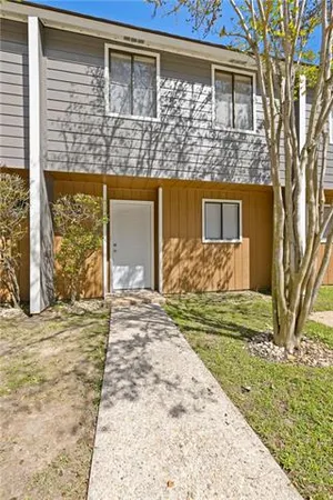 $1,300 | 12 Whitmar Drive, Unit 9, Hammond, LA 70401