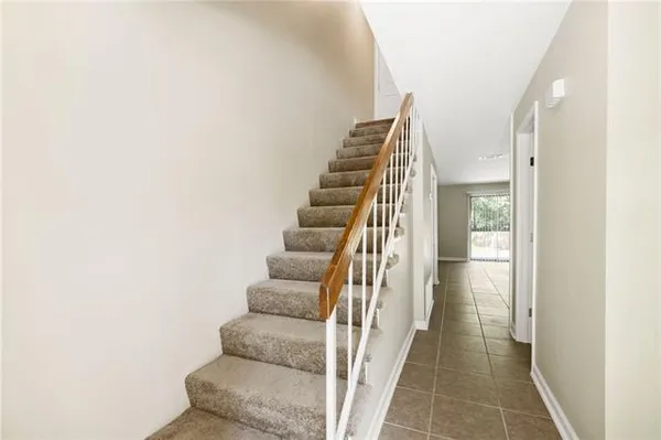 $1,300 | 12 Whitmar Drive, Unit 9, Hammond, LA 70401