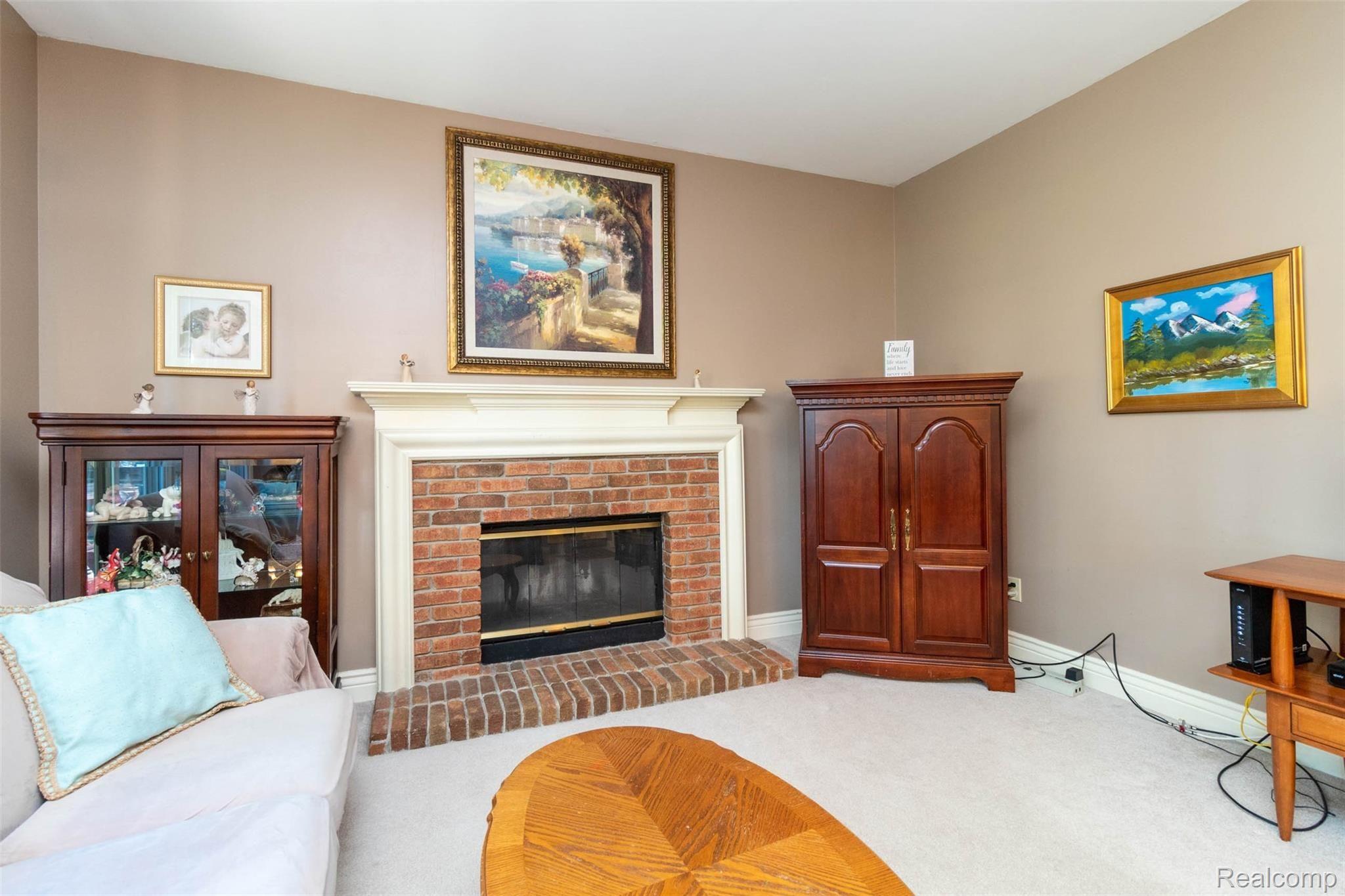 971 Paddington Road Canton, MI 48187 - Photo 16 of 42 25.jpg