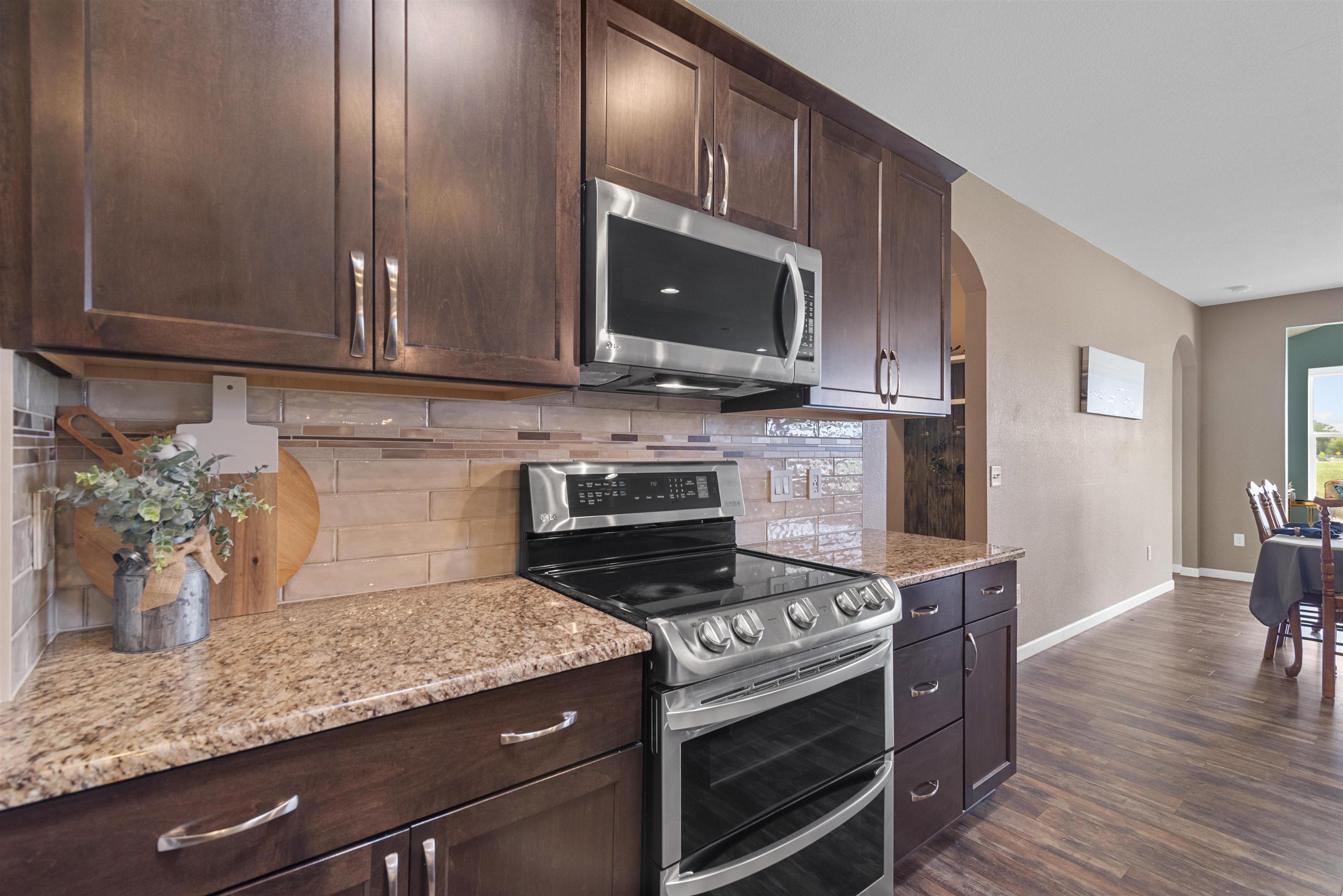 354 Crescendo Drive Sun Prairie, WI 53590 - Photo 7 of 41