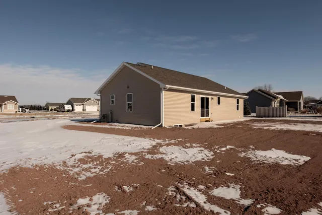 $419,900 | 5289 Cornhusk Lane, Omro, WI 54963