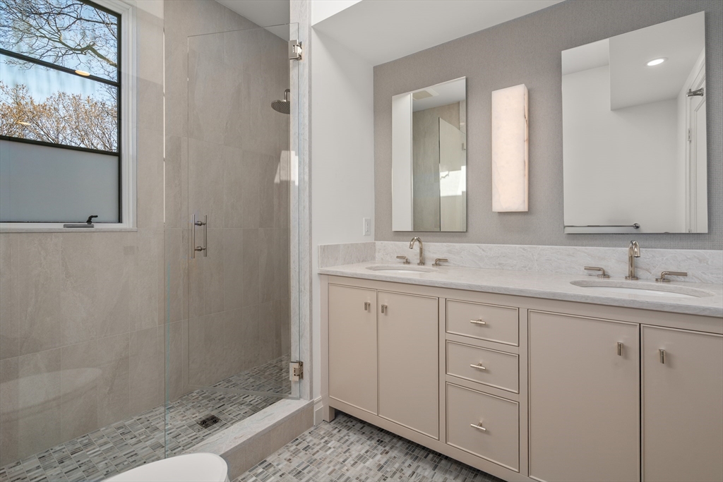 18 Clinton Street, Unit A Cambridge, MA 02139 - Photo 19 of 28