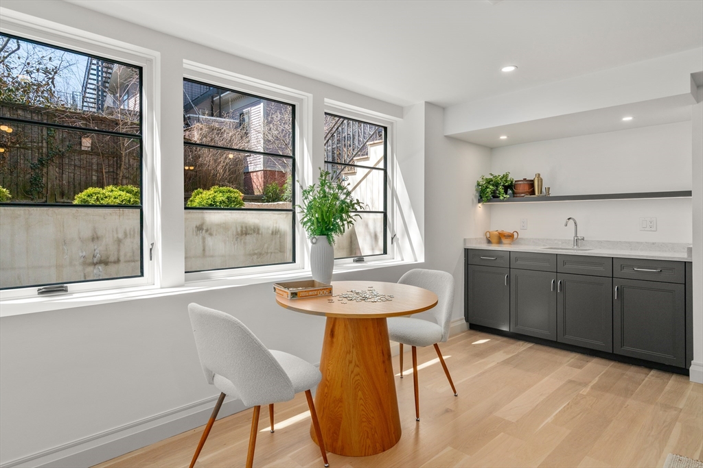 18 Clinton Street, Unit A Cambridge, MA 02139 - Photo 23 of 28