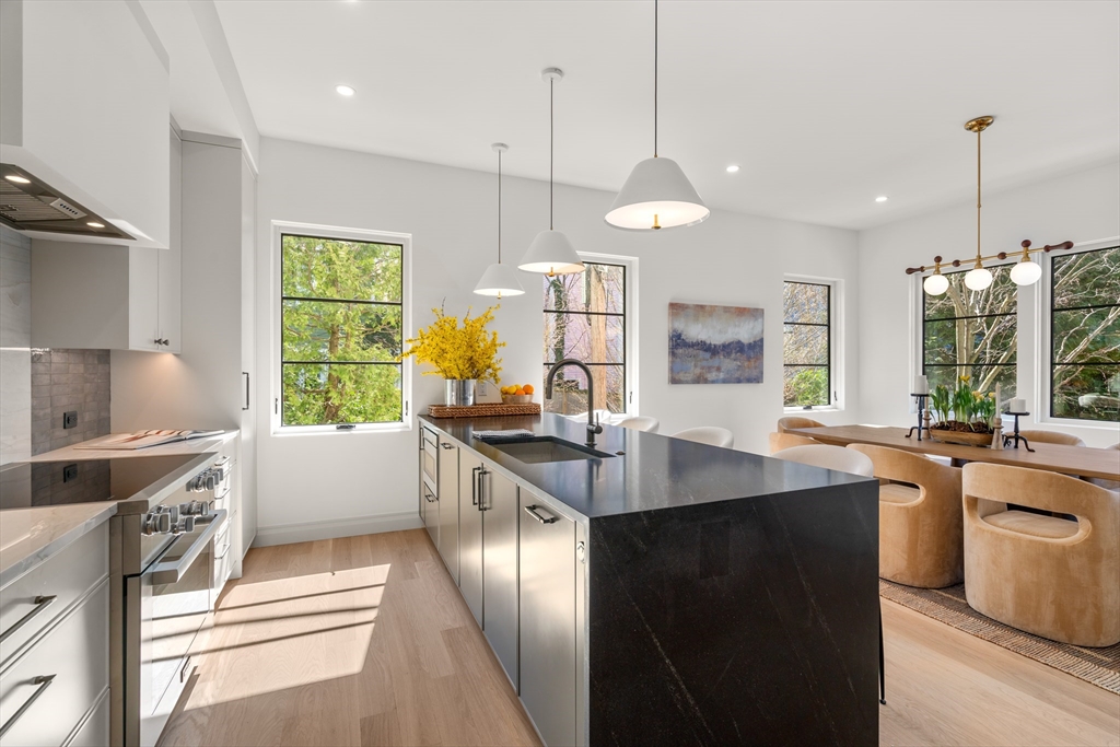 18 Clinton Street, Unit A Cambridge, MA 02139 - Photo 7 of 28