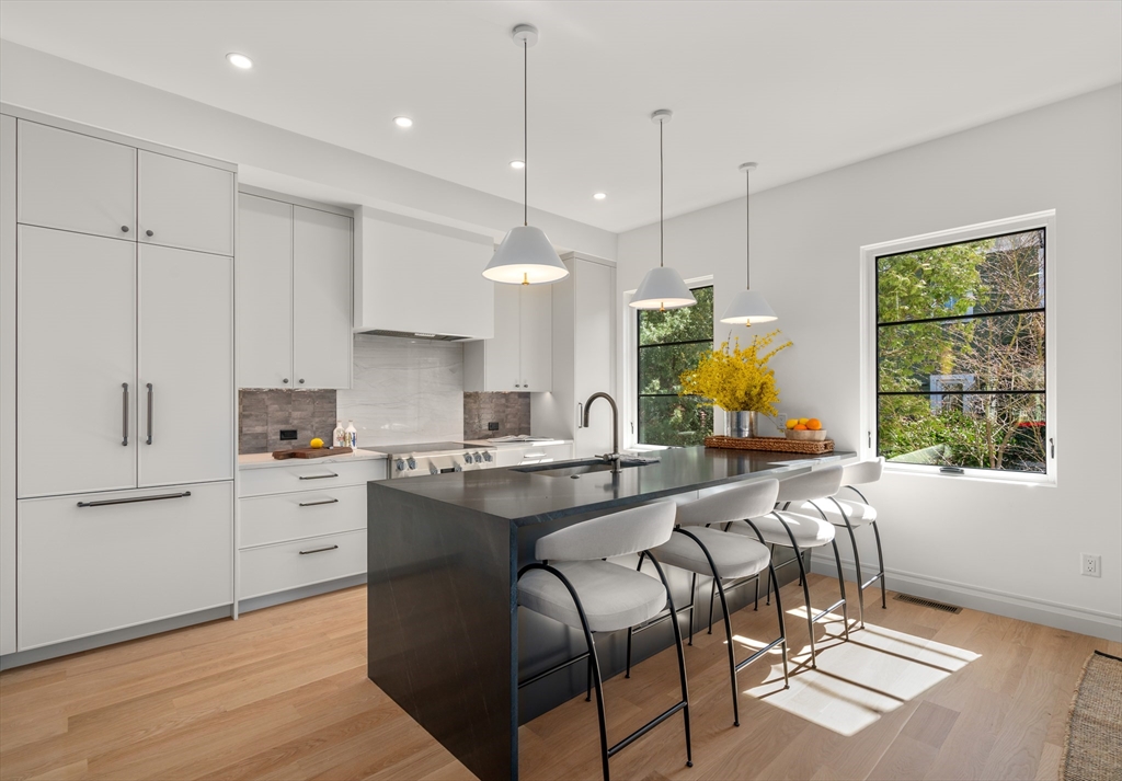 18 Clinton Street, Unit A Cambridge, MA 02139 - Photo 8 of 28