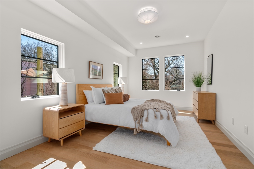 18 Clinton Street, Unit A Cambridge, MA 02139 - Photo 10 of 28