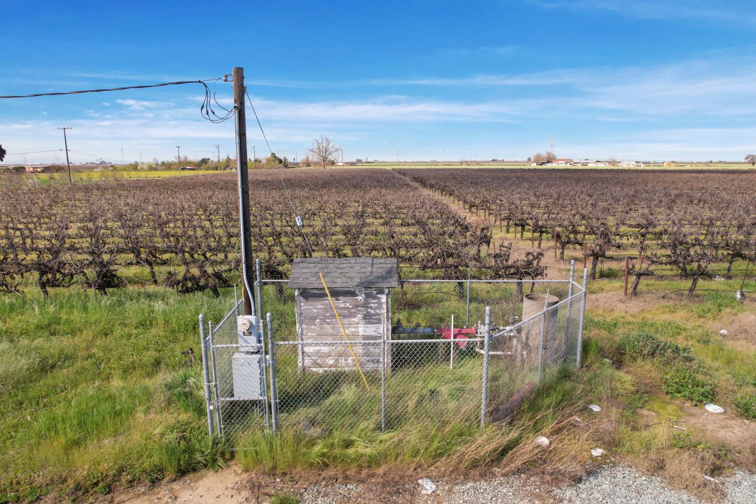 4923 West Acampo Road Lodi, CA 95242 - Photo 10 of 17 a view of a lake with a city