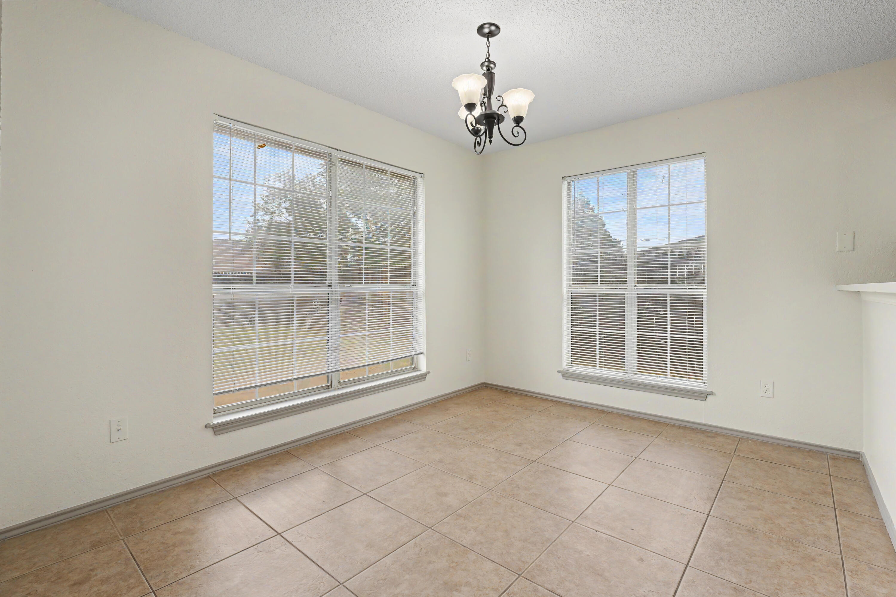 5504 96th Street Lubbock, TX 79424 - Photo 10 of 22 DSC06496