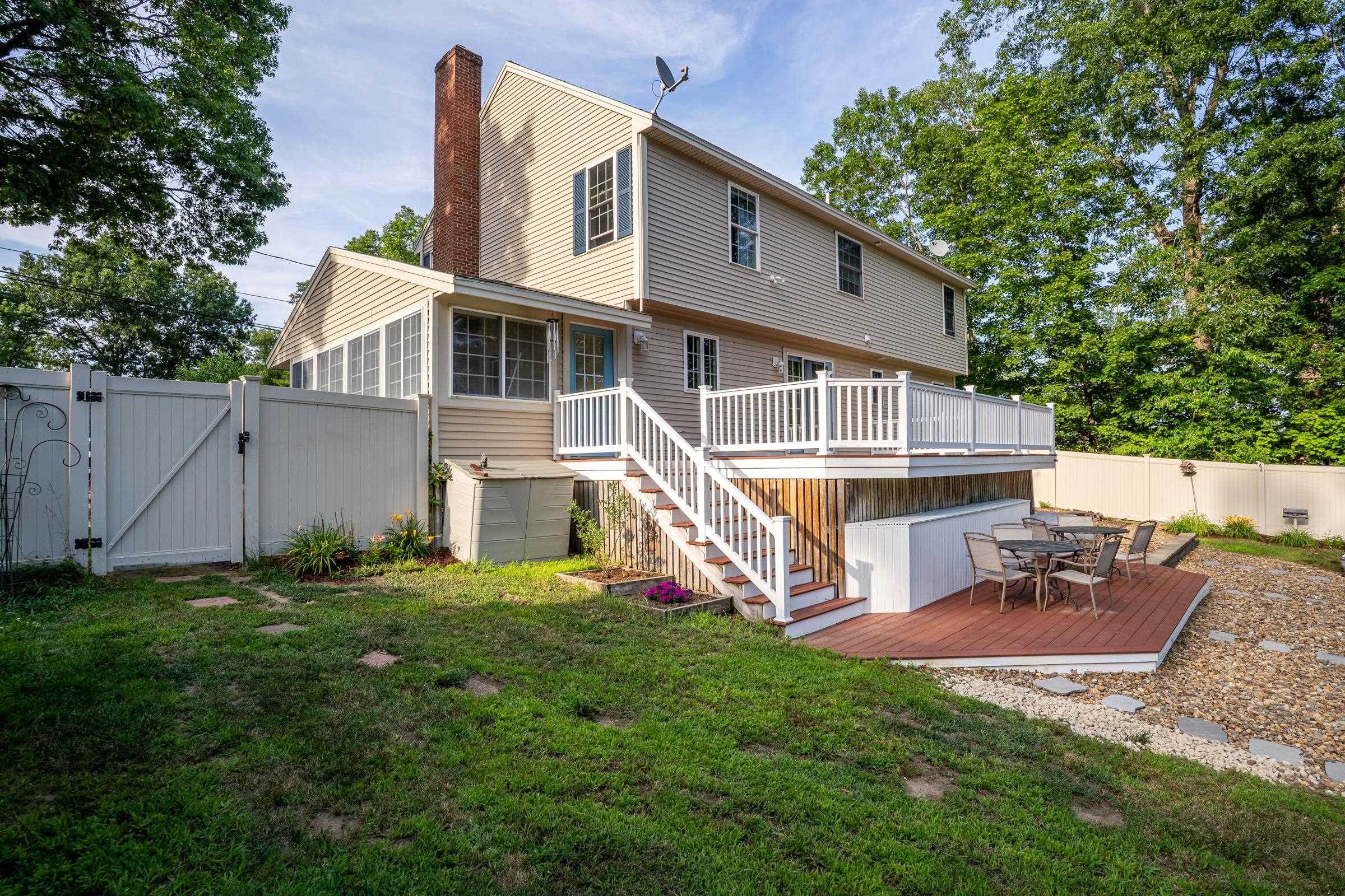 8 James Street Dover, NH 03820 - Photo 9 of 44