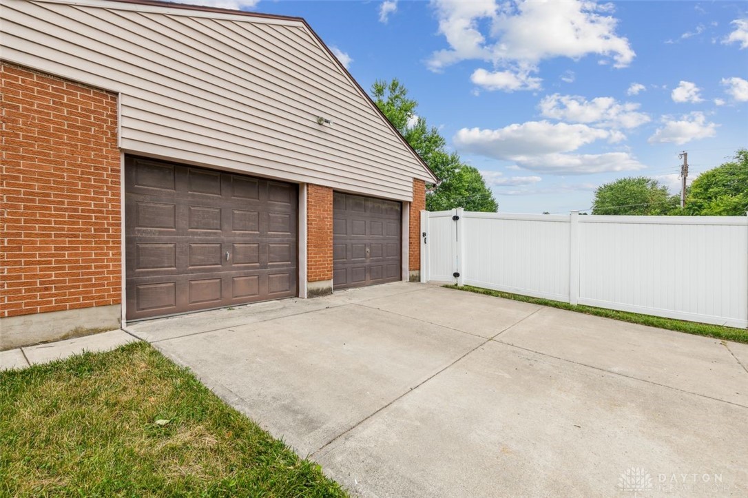 1440 Howell Road Beavercreek, OH 45434 - Photo 27 of 35