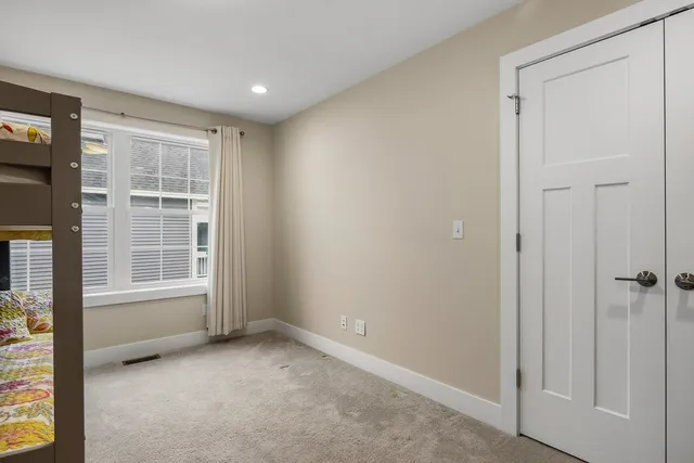 $610,000 | 8 Mulberry Lane, Epping, NH 03042