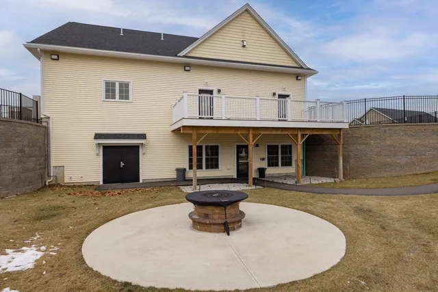 $610,000 | 8 Mulberry Lane, Epping, NH 03042