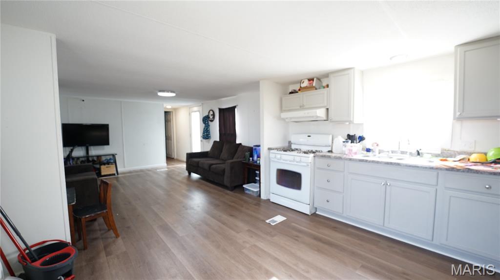 202 Winfield Street Bloomfield, MO 63825 - Photo 5 of 13