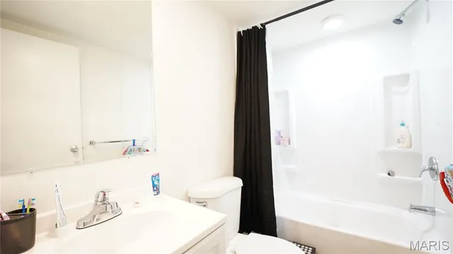 $75,000 | 202 Winfield Street, Bloomfield, MO 63825