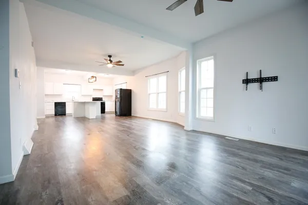 $265,000 | 529 East McKenney Street, Dixon, IL 61021