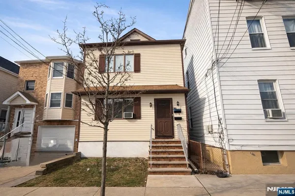 $2,100 | 121 Pierre Avenue, Unit 2, Garfield, NJ 07026