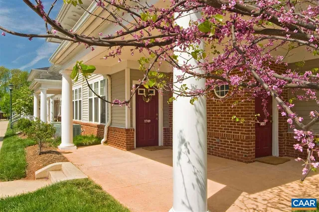 $1,690 | 1324 Silverbell Court, Charlottesville, VA 22903