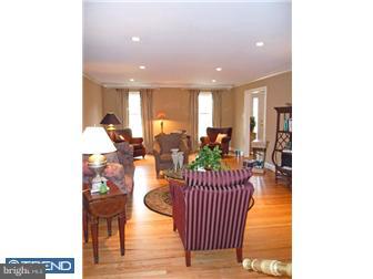 640 Georgetown Road Glen Mills, PA 19342 - Photo 7 of 12 Living Room