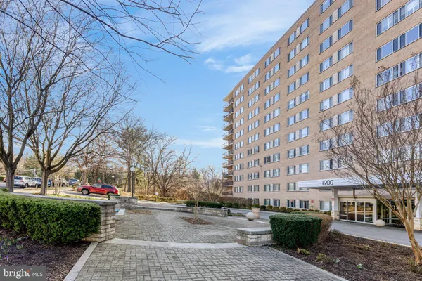 $175,000 | 1900 Lyttonsville Road, Unit 504, Silver Spring, MD 20910