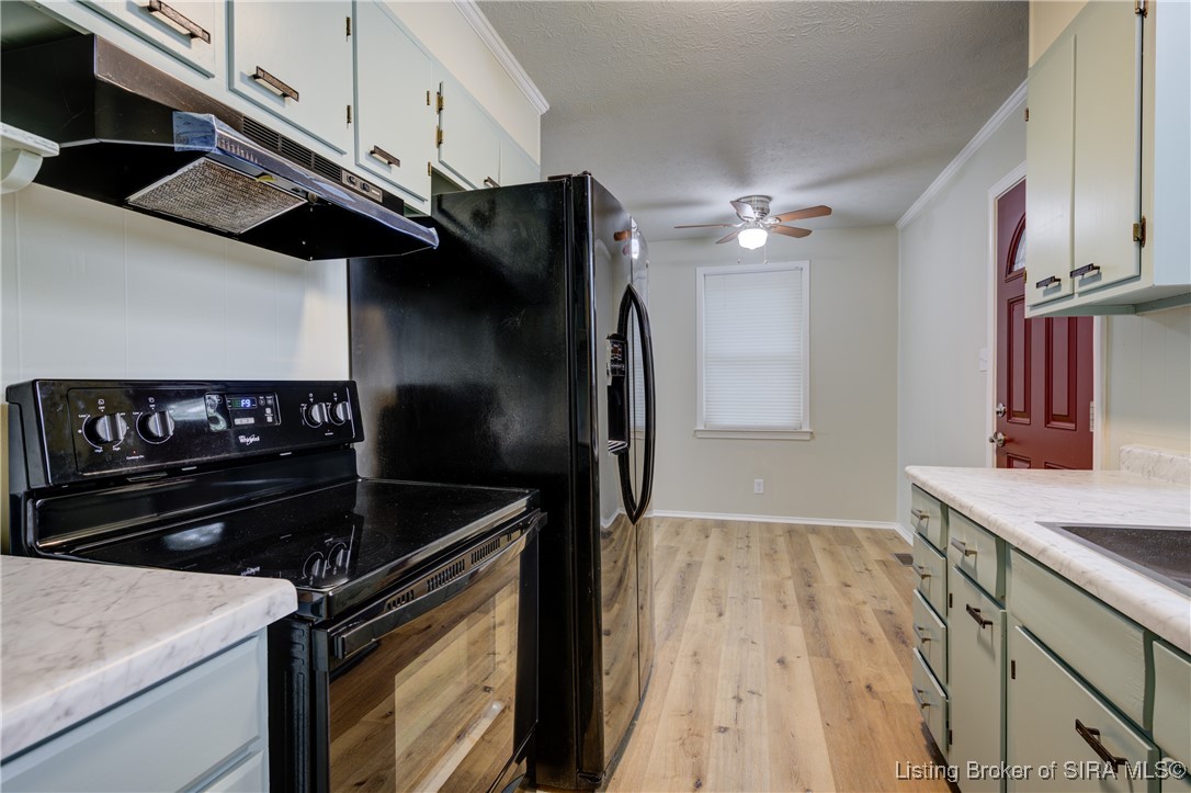 923 Assembly Road Jeffersonville, IN 47130 - Photo 11 of 24 Gallery Image 11