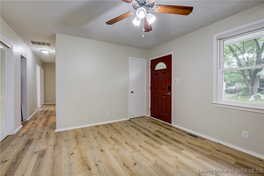923 Assembly Road Jeffersonville, IN 47130 - Photo 8 of 24 Gallery Image 8
