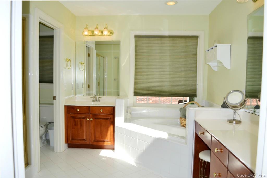 113 Sardis Pointe Road Matthews, NC 28105 - Photo 11 of 22 Gallery Image 11