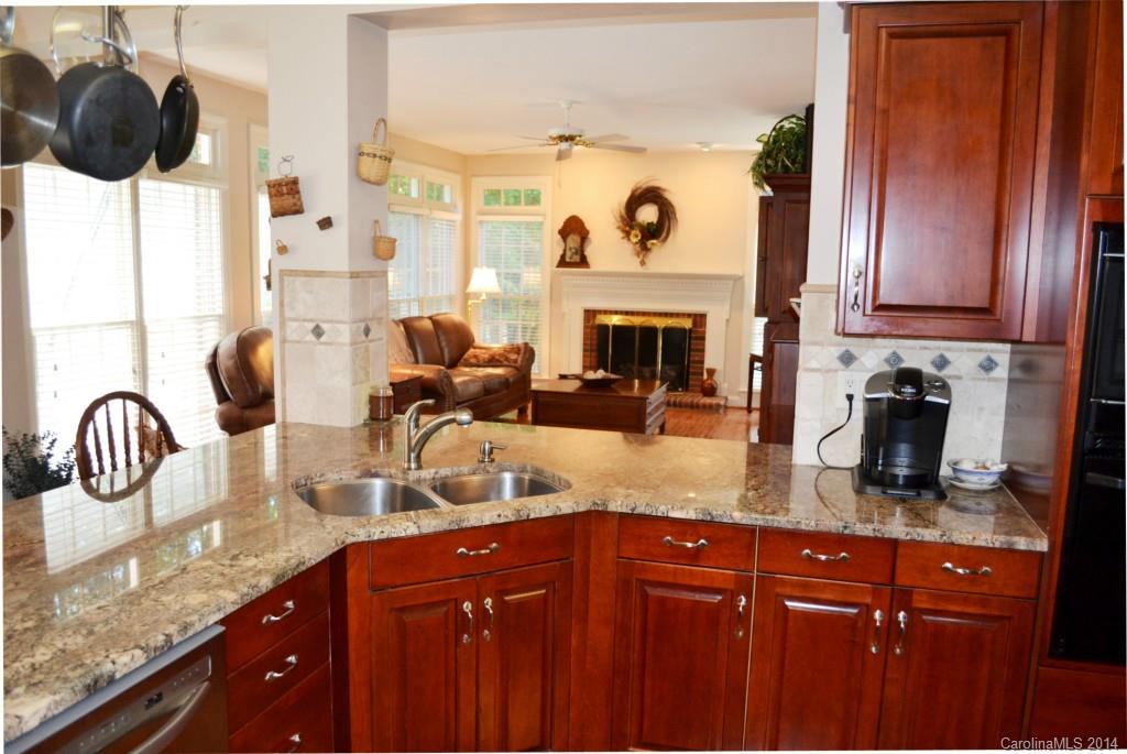 113 Sardis Pointe Road Matthews, NC 28105 - Photo 6 of 22 Gallery Image 6