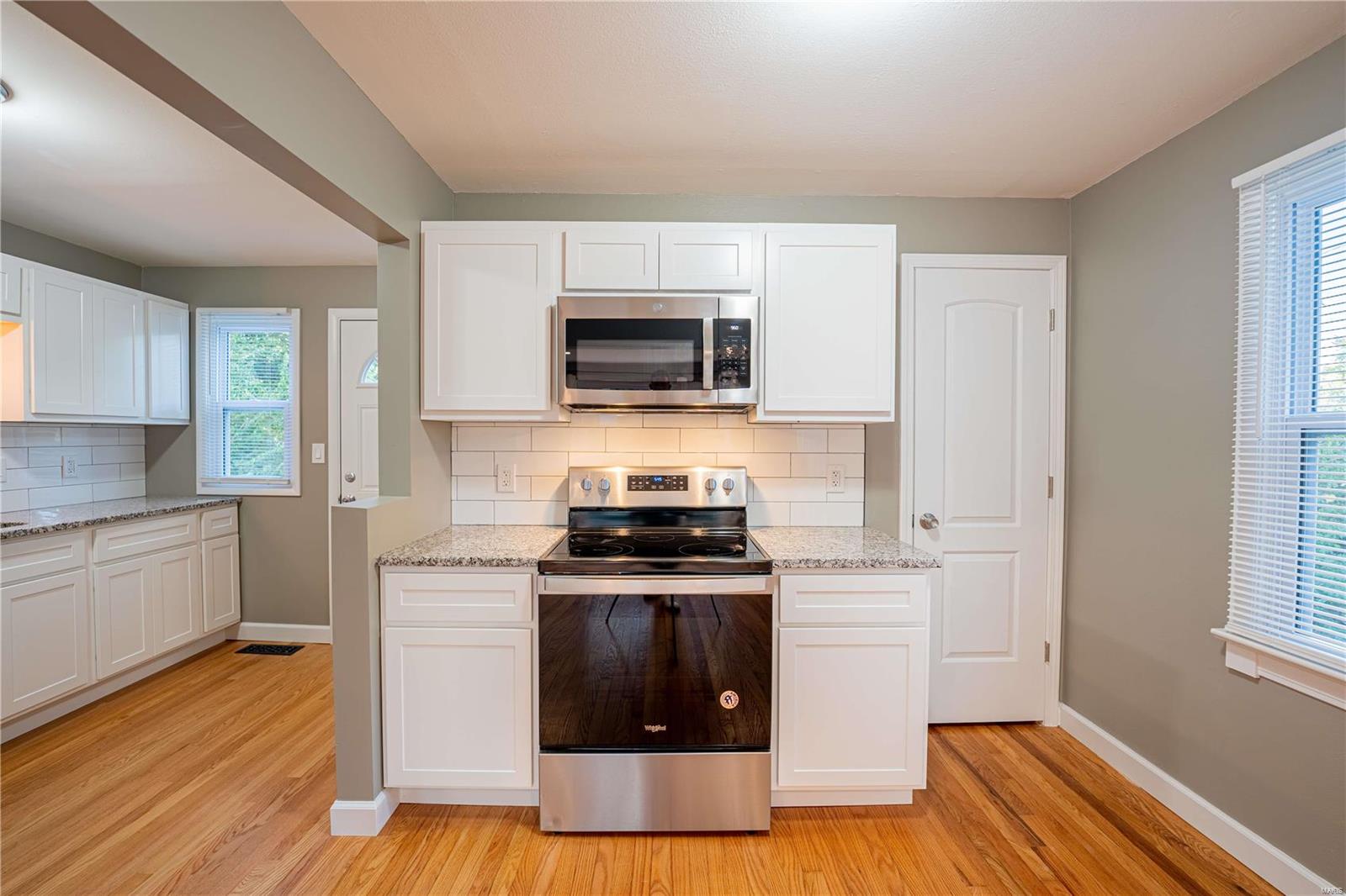 7751 Mallard Drive St. Louis, MO 63133 - Photo 4 of 15