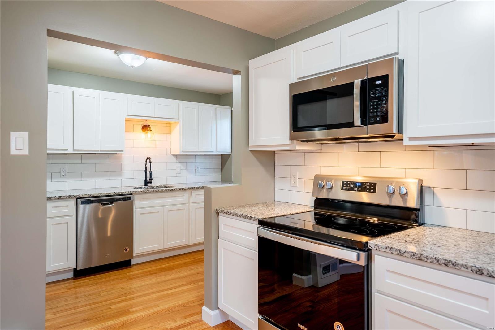 7751 Mallard Drive St. Louis, MO 63133 - Photo 5 of 15