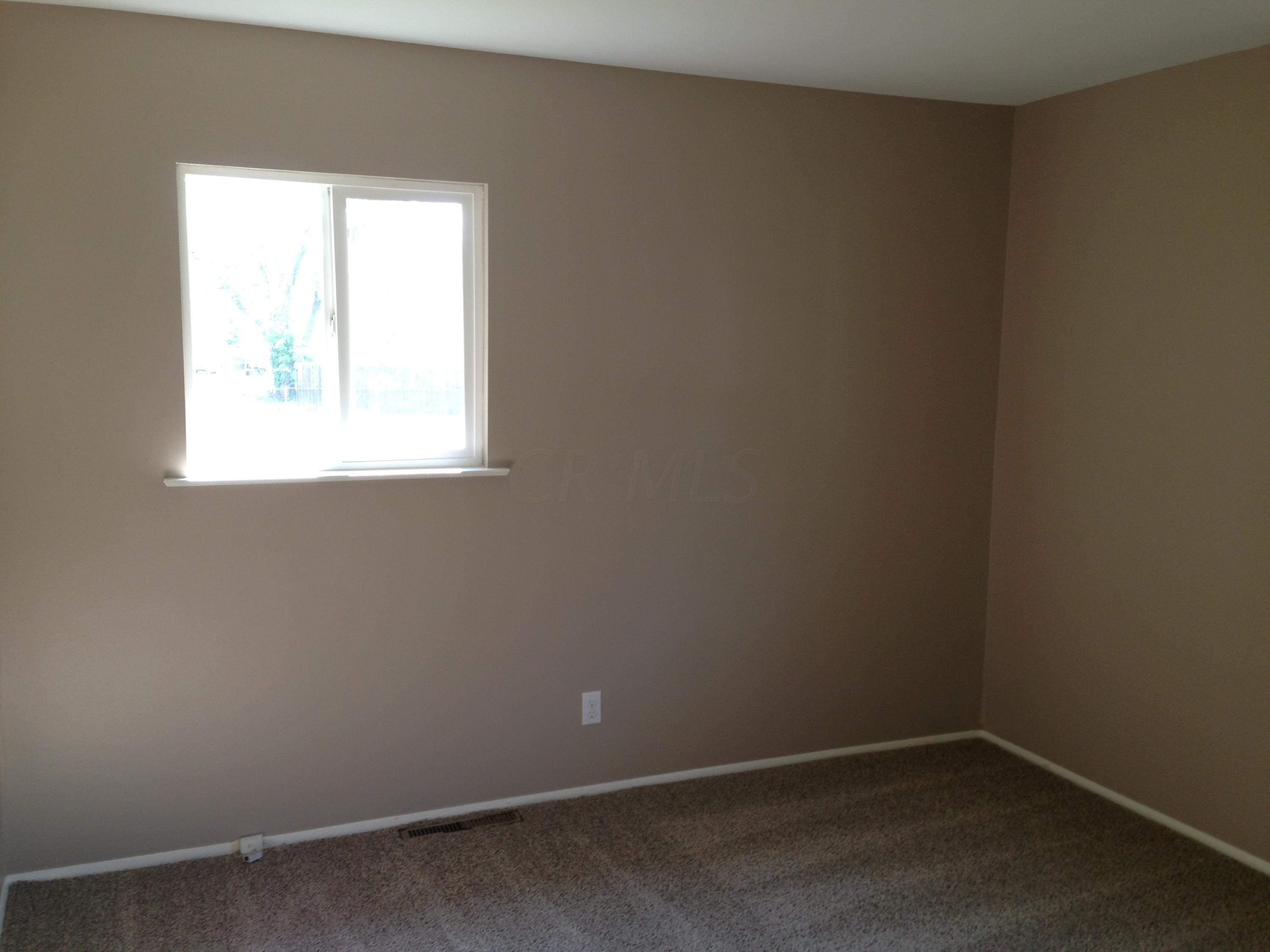 3555 Torwood Road Columbus, OH 43232 - Photo 10 of 12 Gallery Image 10
