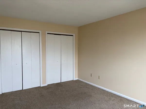 $2,300 | 27 Crows Nest Lane, Unit 5H, Danbury, CT 06801