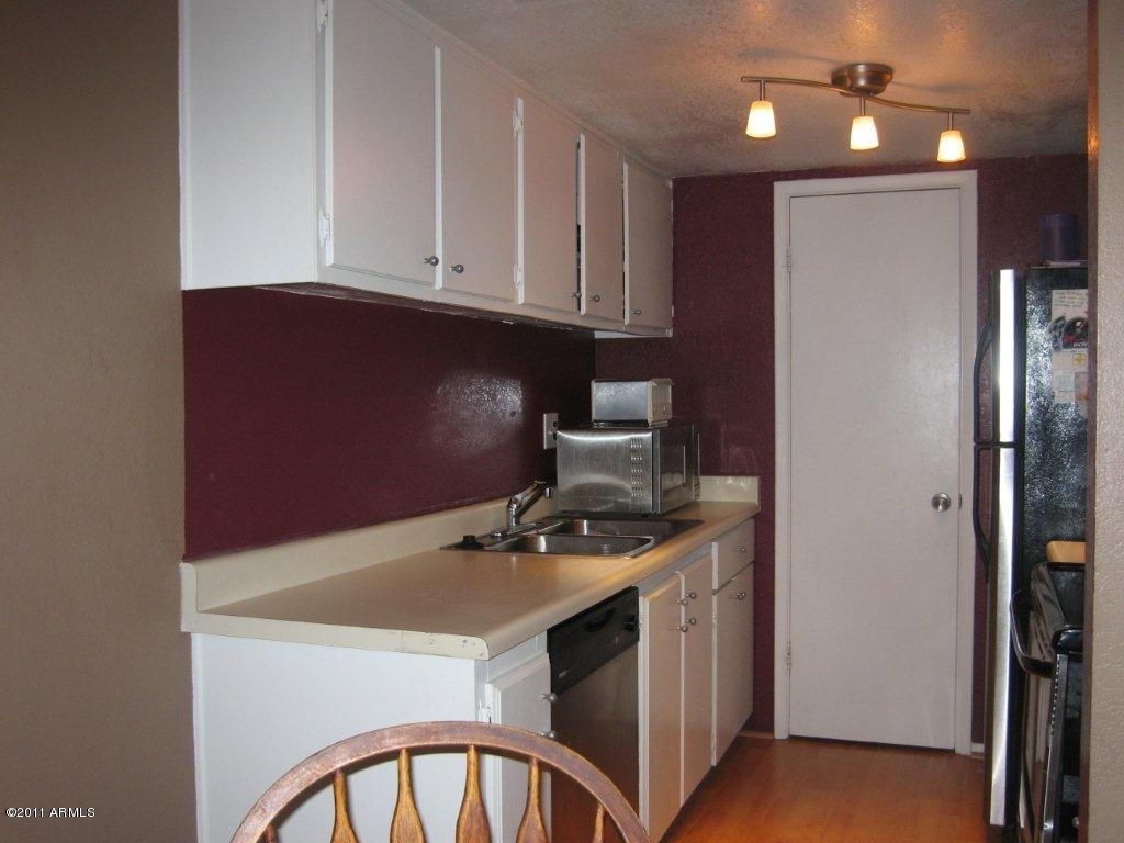 600 South Dobson Road, Unit 80 Mesa, AZ 85202 - Photo 4 of 12 cabinets and pantry