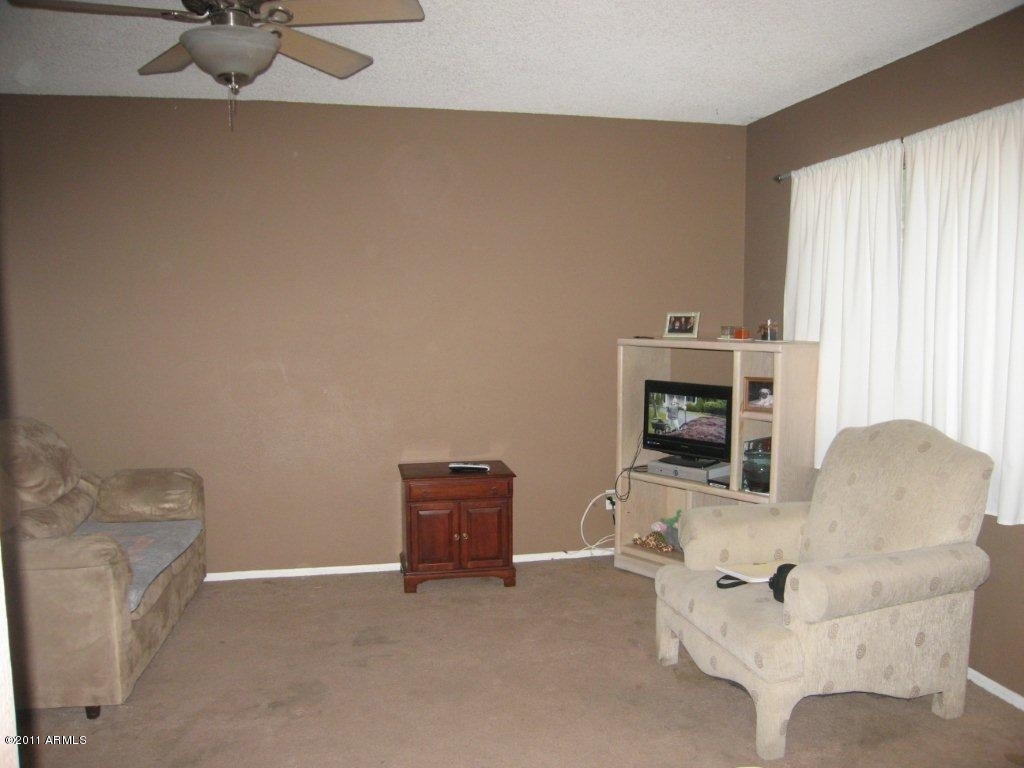 600 South Dobson Road, Unit 80 Mesa, AZ 85202 - Photo 5 of 12 living room