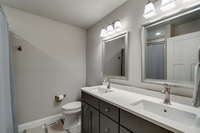 $849,900 | 5039 Congressional Hill, Middleton, WI 53597