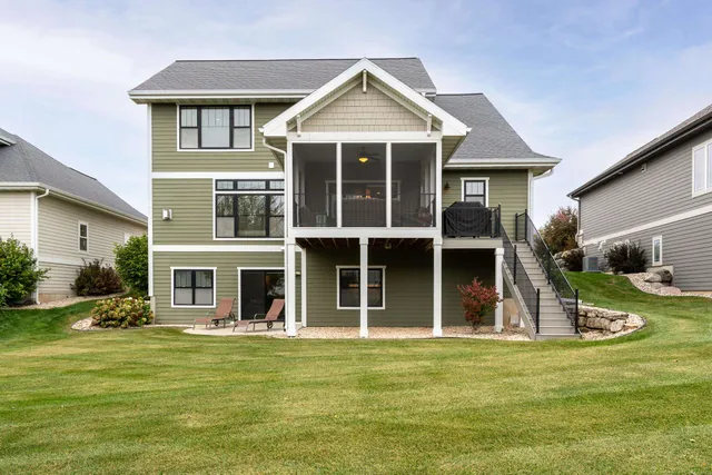 $849,900 | 5039 Congressional Hill, Middleton, WI 53597