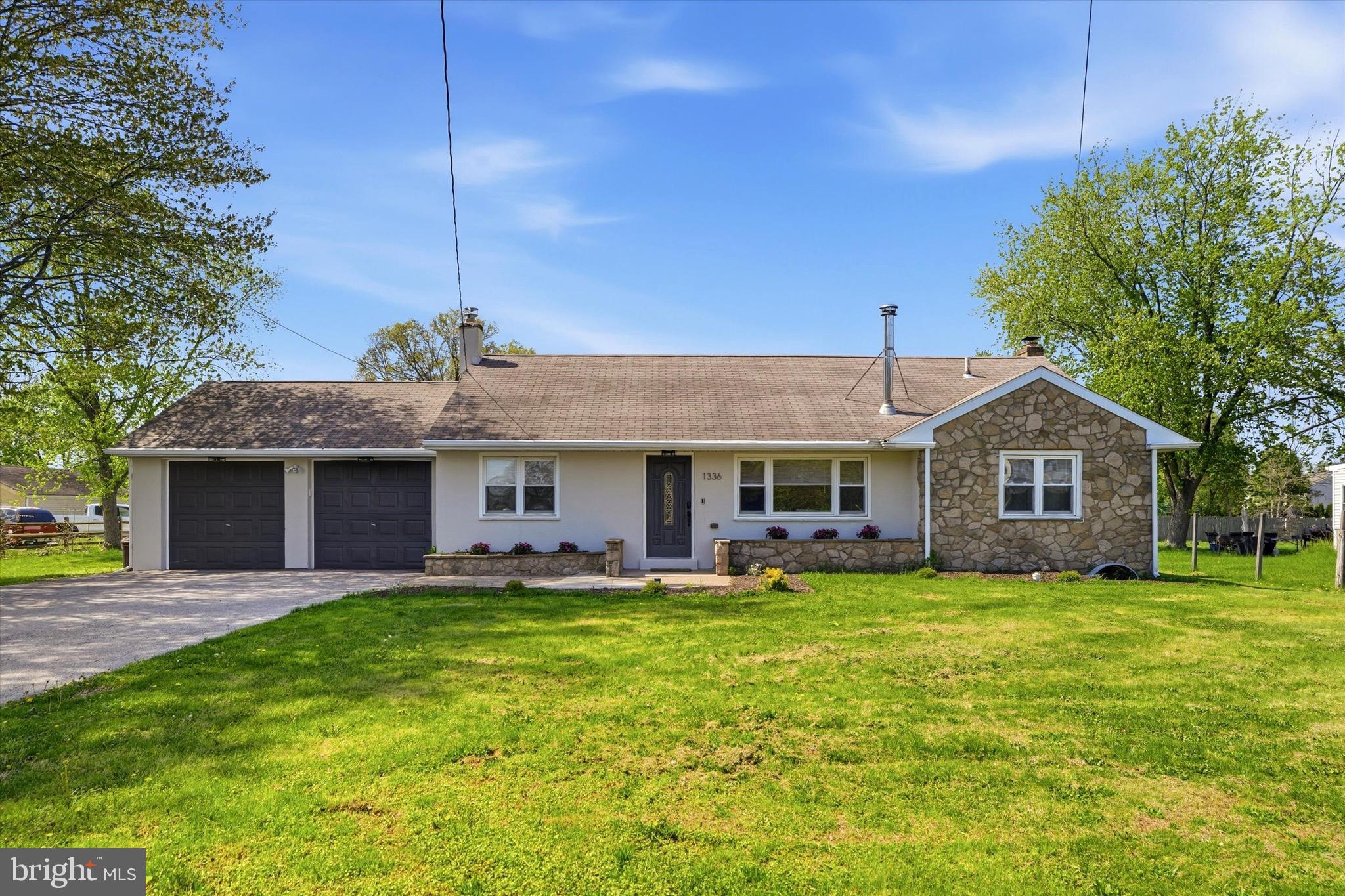 1336 Moyers Road Hatfield, PA 19440 - Photo 3 of 34