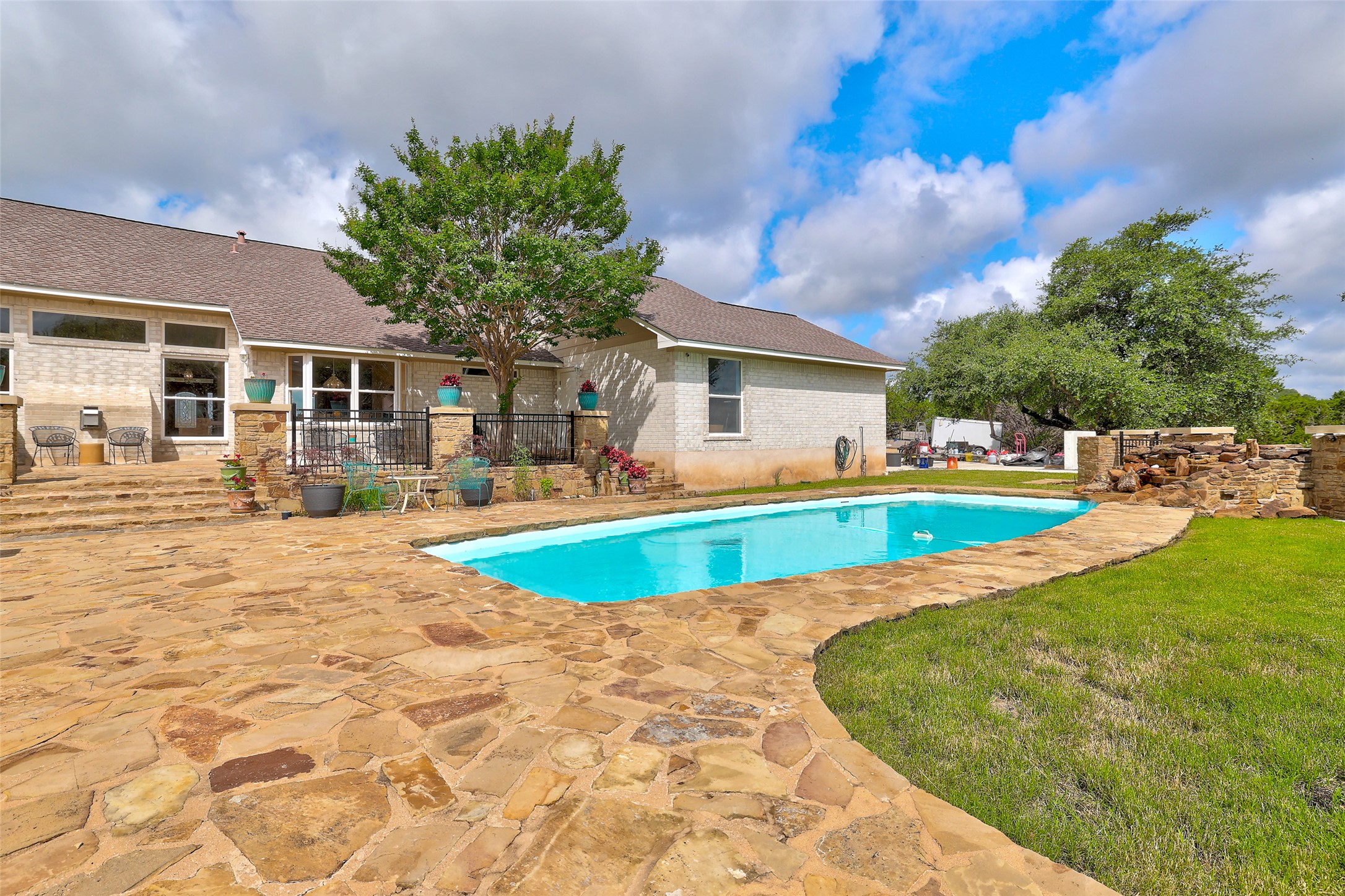 404 Mustang Way Georgetown, TX 78633 - Photo 28 of 40