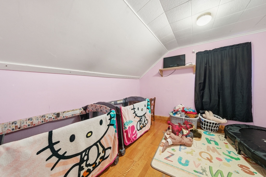 37 Albion Street Methuen, MA 01844 - Photo 17 of 26